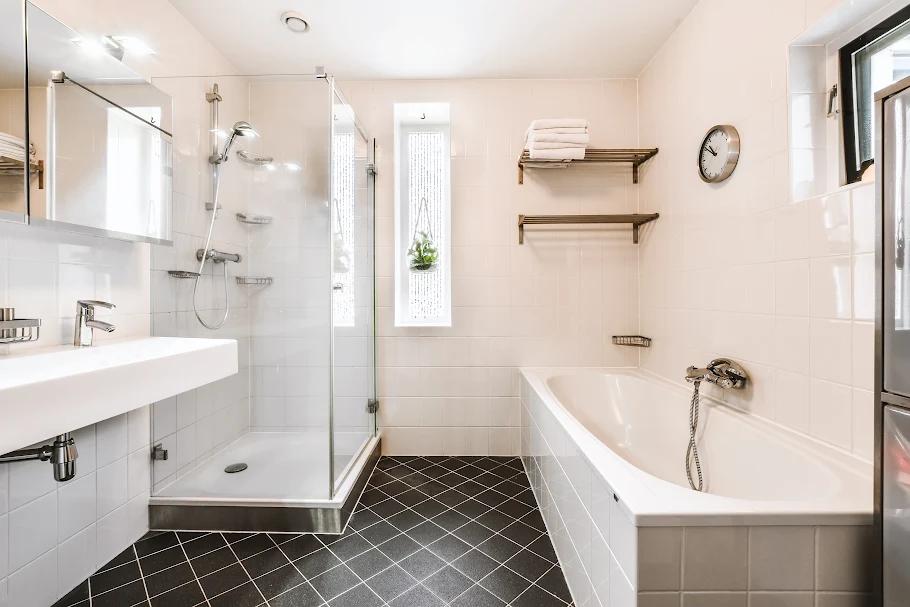 Bathroom remodeling services